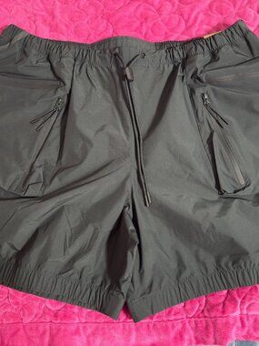 Nike Sportswear Tech Storm-FIT Lightweight